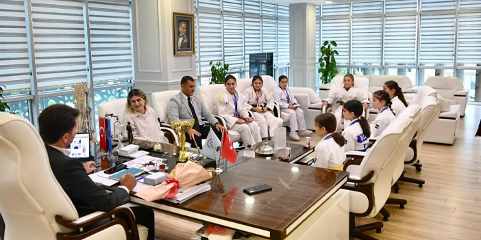 kaya-sampiyonlari-agirladi-4.webp
