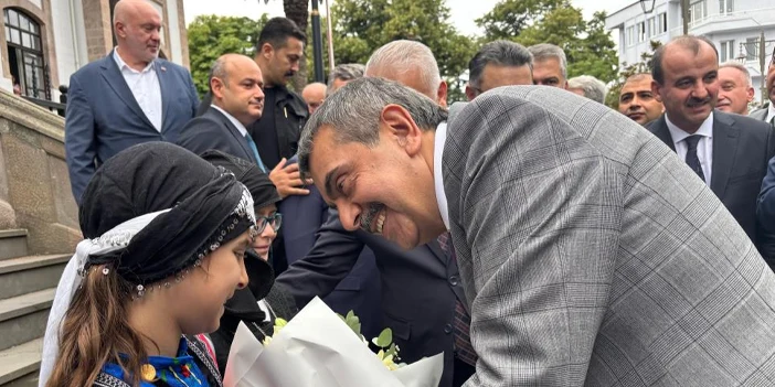 ailem-dizisi-ziyaret-5.webp