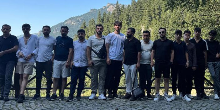 kardes-sehir-semdinliden-geldiler-trabzona-hayran-kaldilar.jpg