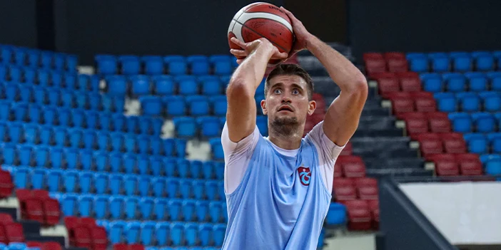 trabzonspor-potada-gun-sayiyor-2.webp