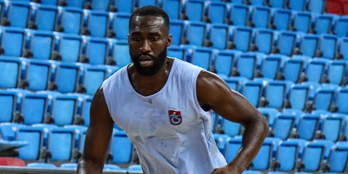 trabzonspor-potada-gun-sayiyor-3.webp