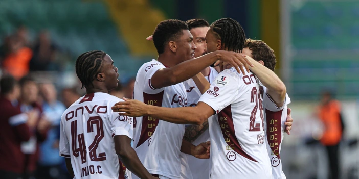 trabzonspor-perdeyi-augusto-ile-acti-2.webp