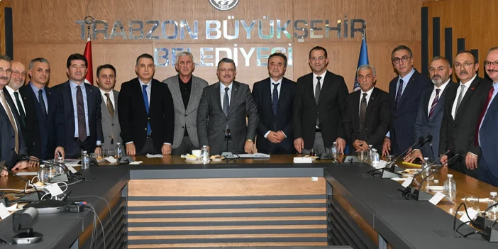 kritik-toplanti-3.webp