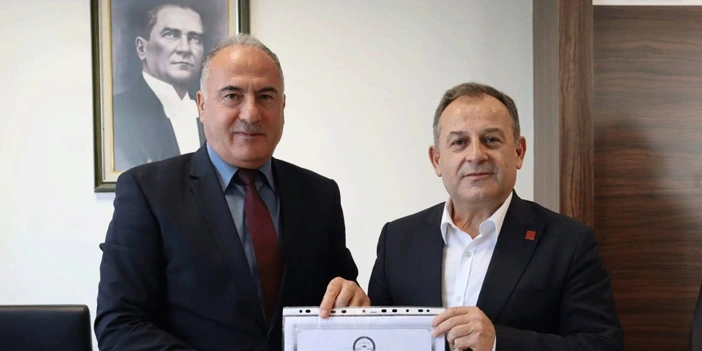mustafa-bak-mazbatasini-aldi-2.webp