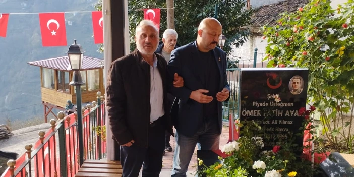 zafer-partisi-sehit-omer-fatih-ayar-koprubasi-ziyaret-2.webp