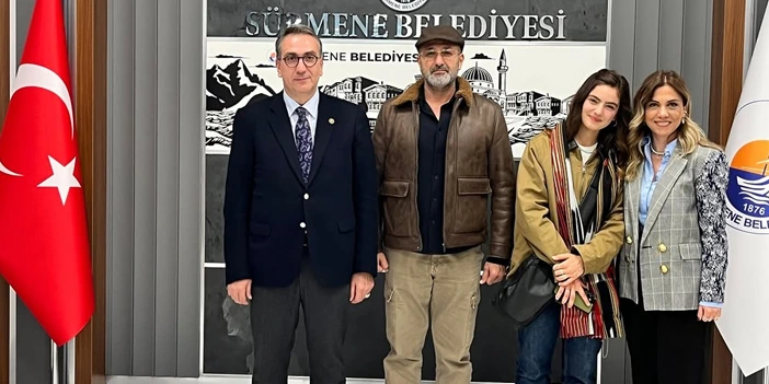 ava-yaman-surmene-forma-ve-trabzon-fahri-hemsehrilik-berati-3.webp