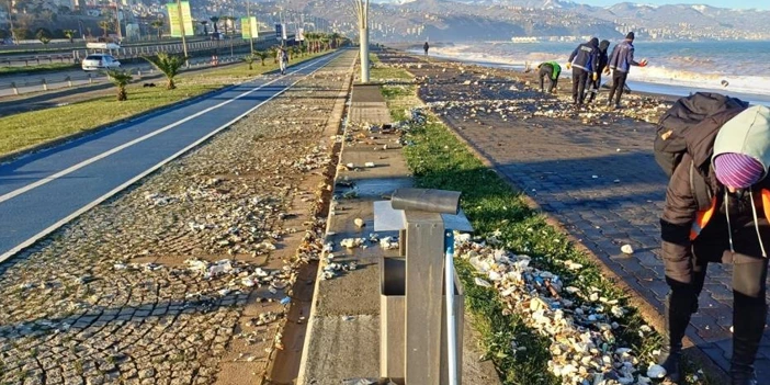 trabzon-sahili-atiklarla-doldu-3.webp