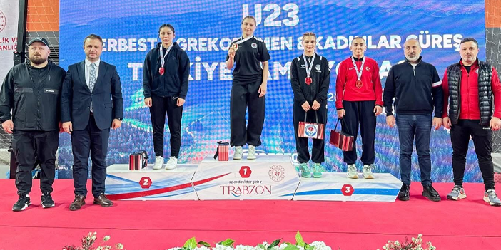 u23-turkiye-gures-sampiyonasinda-trabzonlu-beyza-nur-akkus-ve-sevim-akbas-turkiye-sampiyonu-2.webp